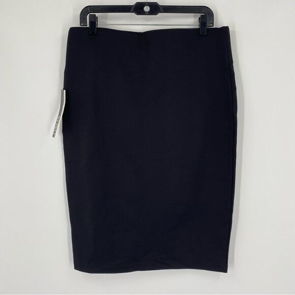 XOXO Women’s Black Pull On Pencil Skirt size XXL - Picture 3 of 3